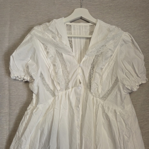 White babydoll sunkissed white lace accent boho mini dress - Picture 4 of 9